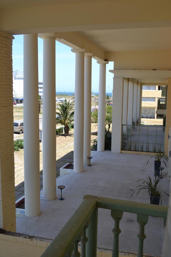 Hotel Cabo Santa Maria La Paloma Quarto foto